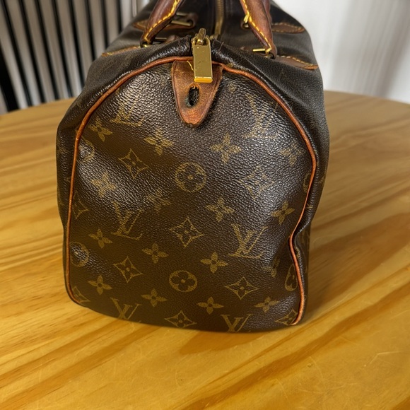Authentic Vintage LOUIS VUITTON SPEEDY 25 Brown Monogramam Handbag Duffle - Picture 3 of 10